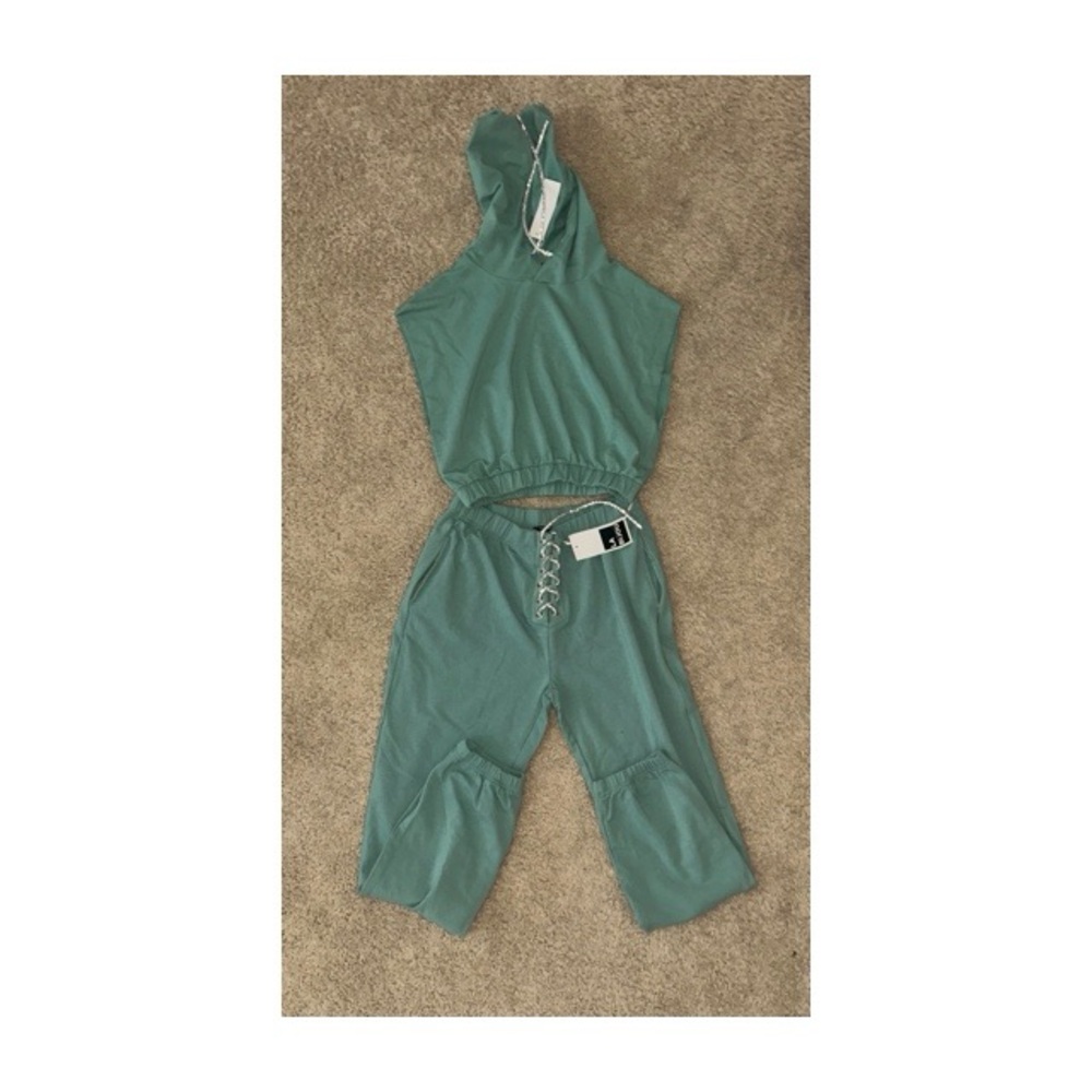 Green Hooded Two-Piece Set